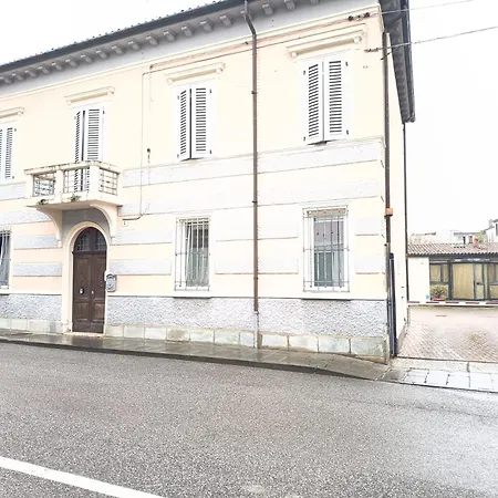 Easy 2 - A 2 Passi Dal Centro Ferrara