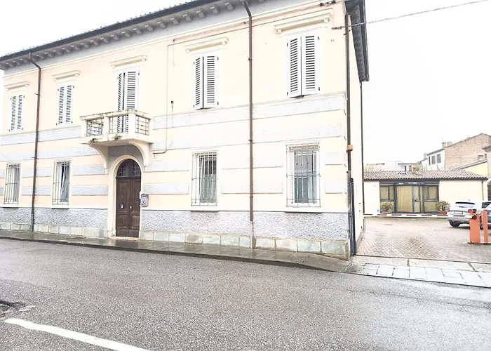 Easy 2 - A 2 Passi Dal Centro Ferrare